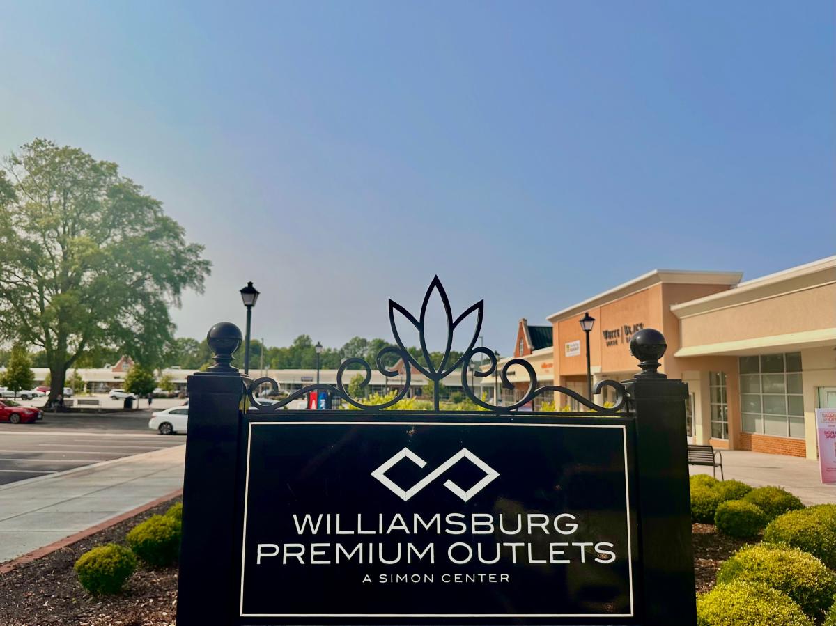 Williamsburg Premium Outlets