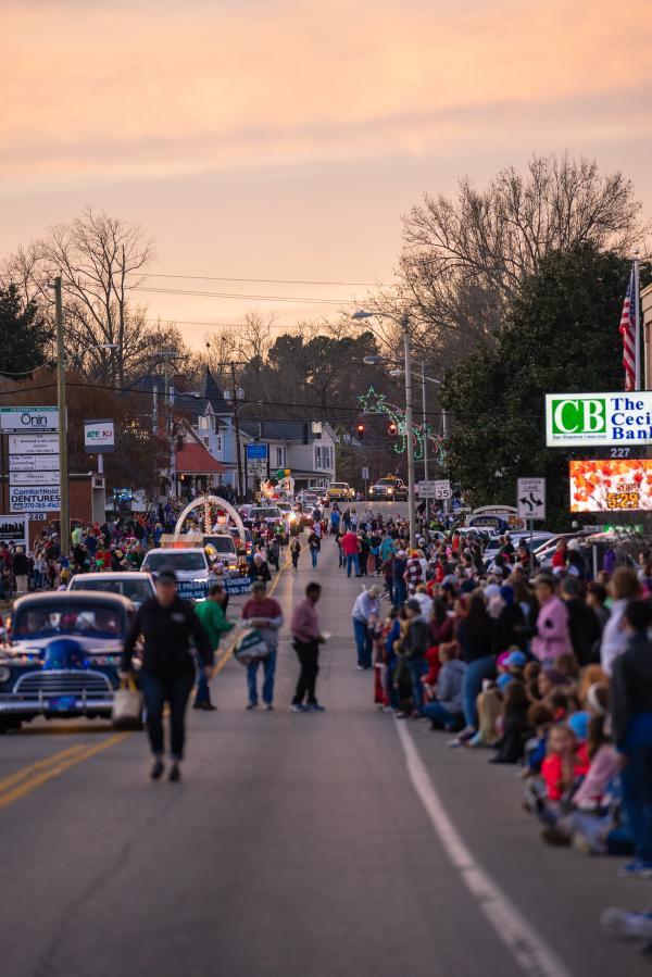 Christmas Parade for lighting up downtown in downtown Elizabethtown