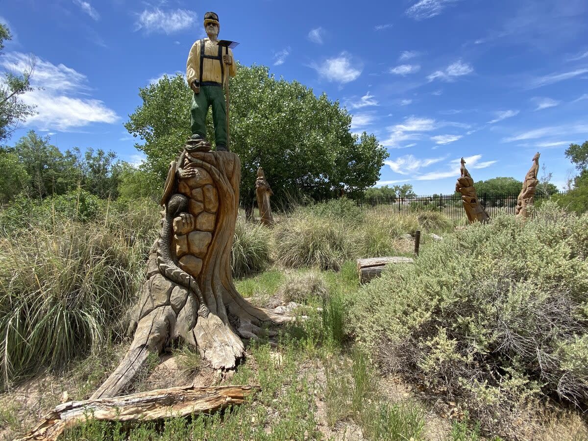 Pueblo Montano Sculpture Garden