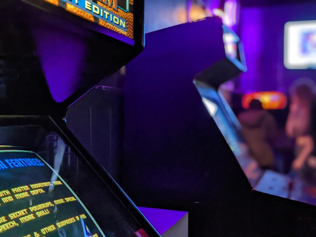 Arcades over 21, barcode, arcade night