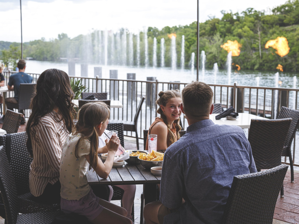 Cantina Laredo Fountains Landing Family