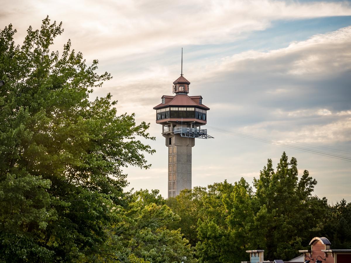 Inspiration Tower Attraction Shepherd Summer