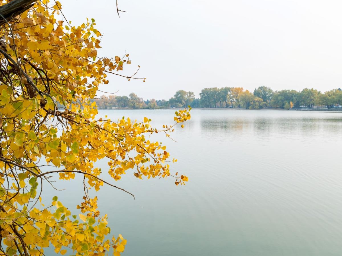 Tranquil view of Sloan’s Lake during fall, great for fishing in Cheyenne.