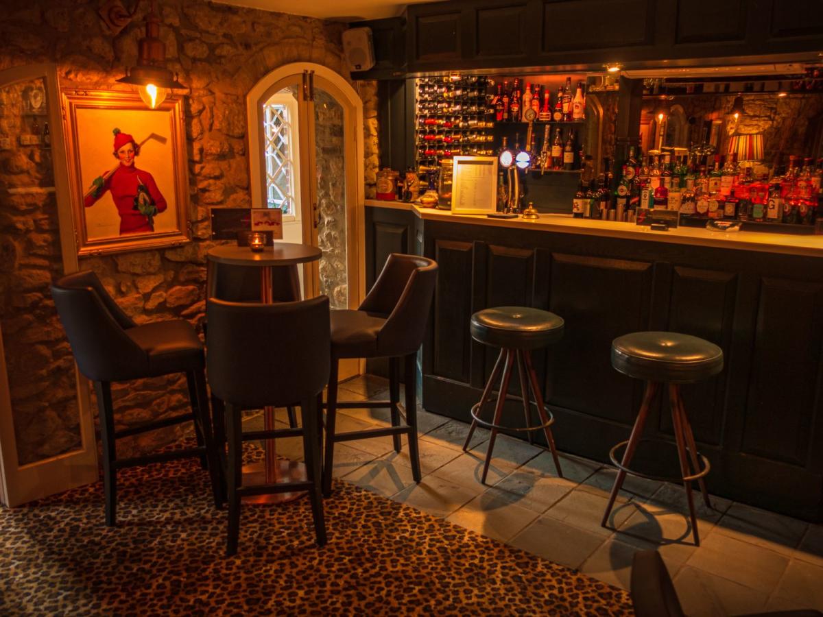 Interior of the bar at the Eastbury Hotel