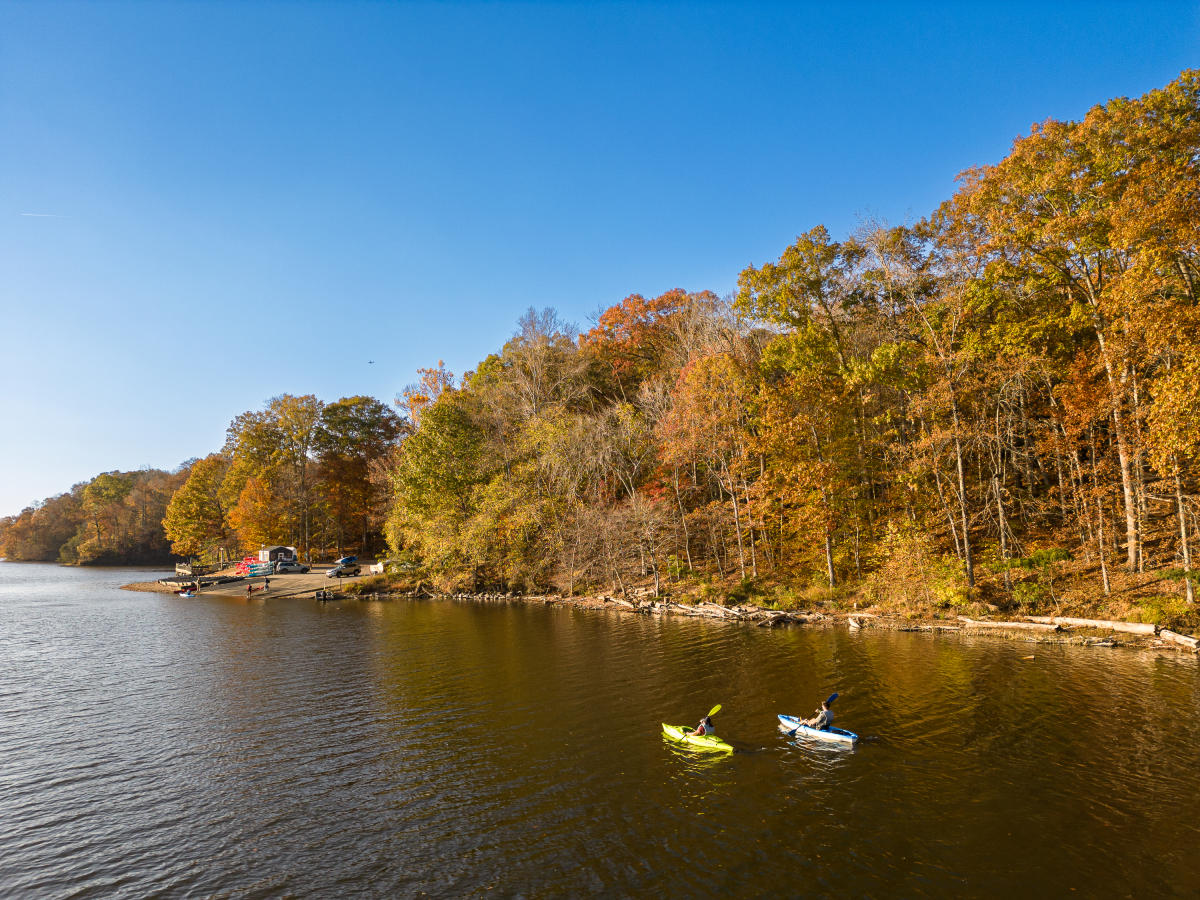 Fountainhead Regional Park - Fall - Kayaking - Fairfax Station