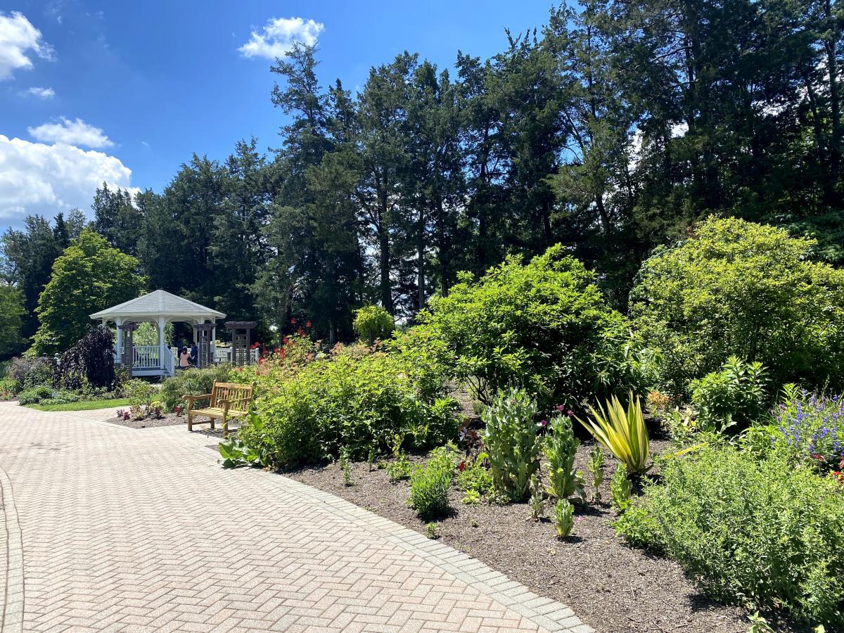 Green Springs Garden - Gazeboo - Spring