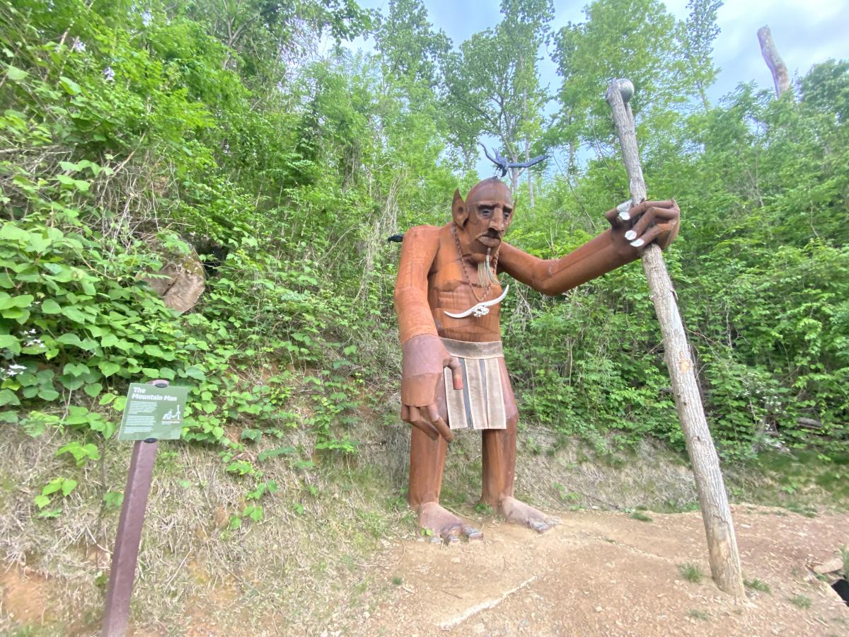 Gatlinburg SkyPark trail Mountain man