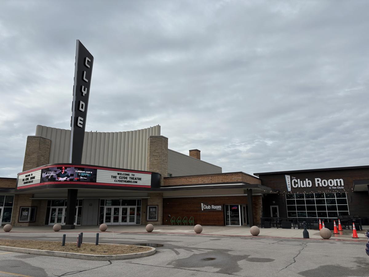 Fort Wayne the Clyde Theater exterior