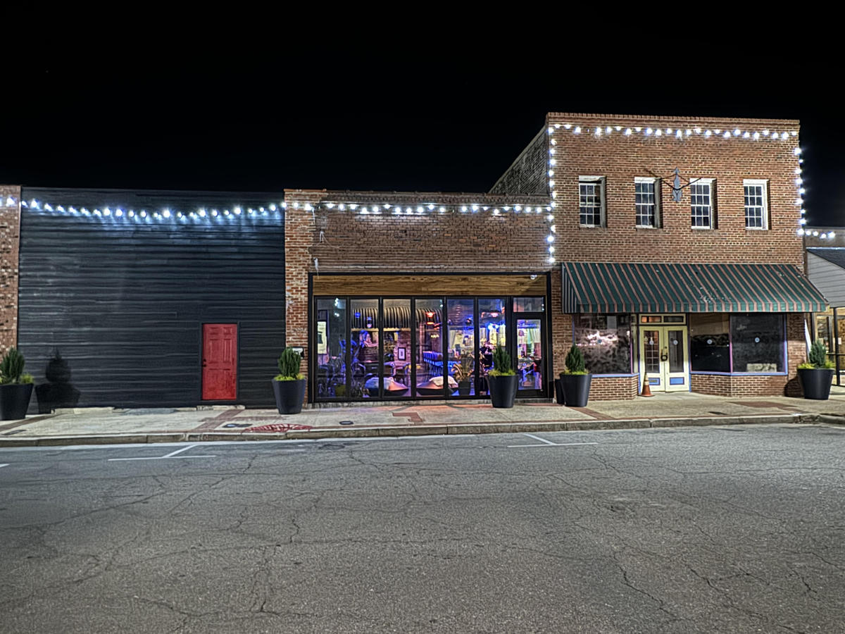 Quantum Toad Exterior of Bar in the Evening