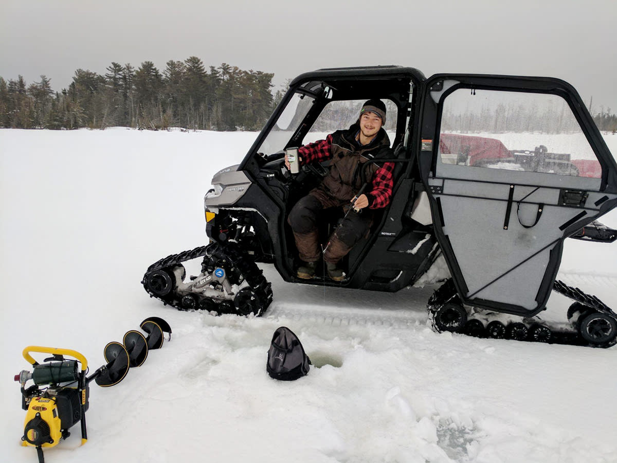 Ice Fishing 15