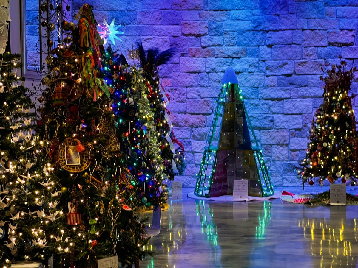 Festival of Trees at Maceli's