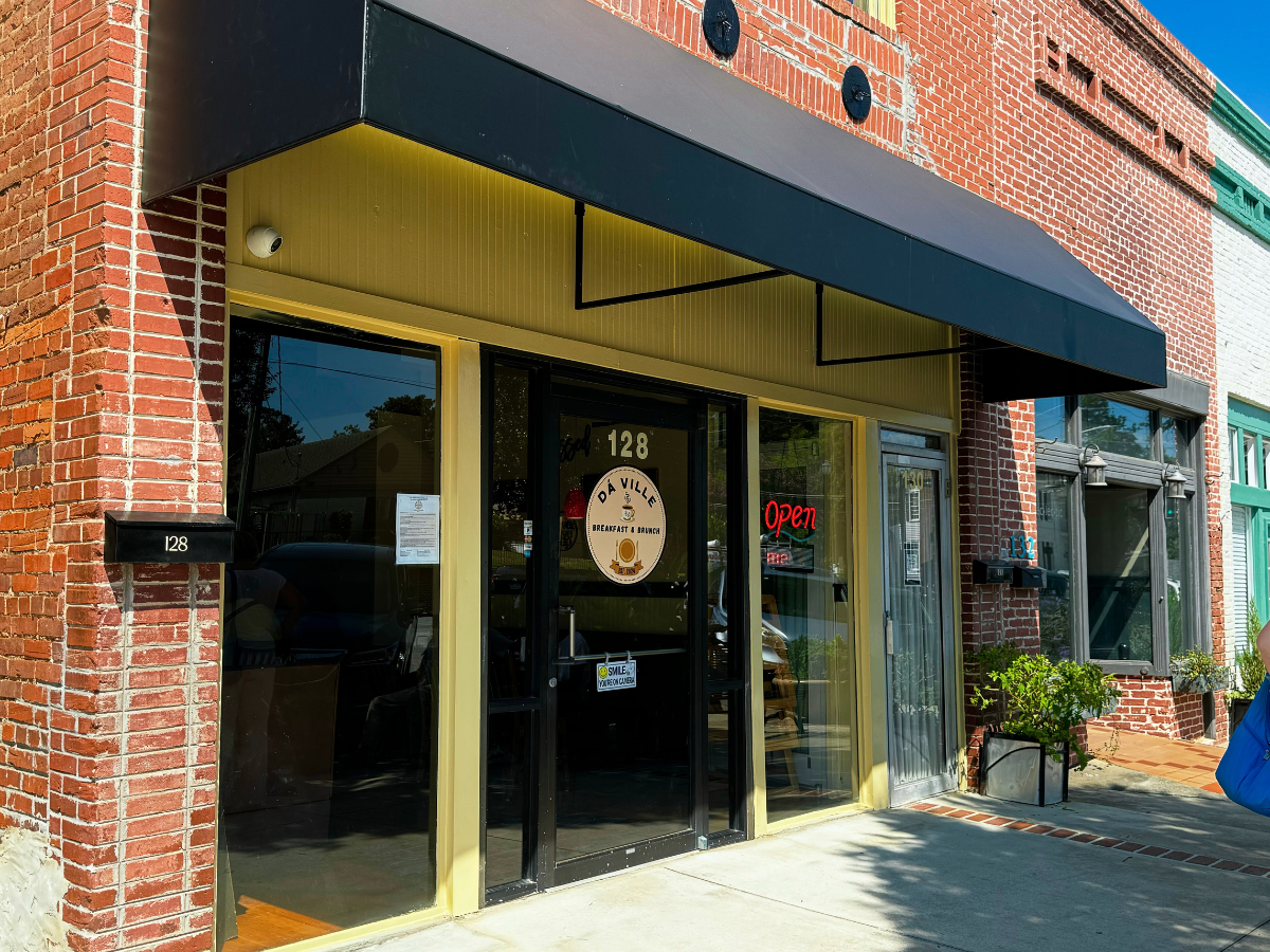 Da'Ville Exteror