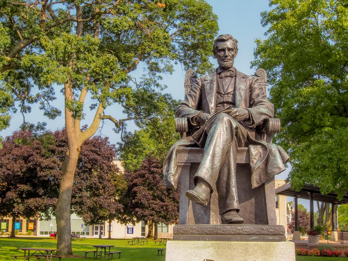 Abraham Lincoln Statue at Hackley Park