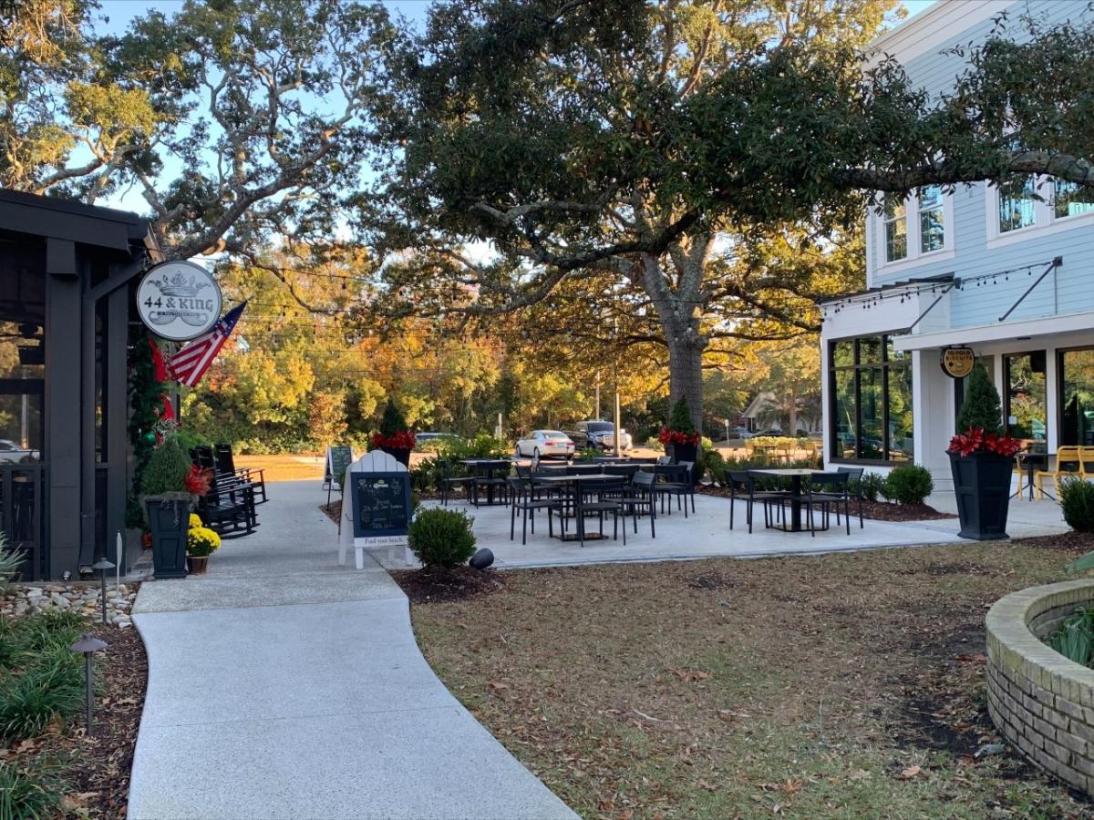 8-dog-friendly-restaurants-in-myrtle-beach-you-need-to-visit