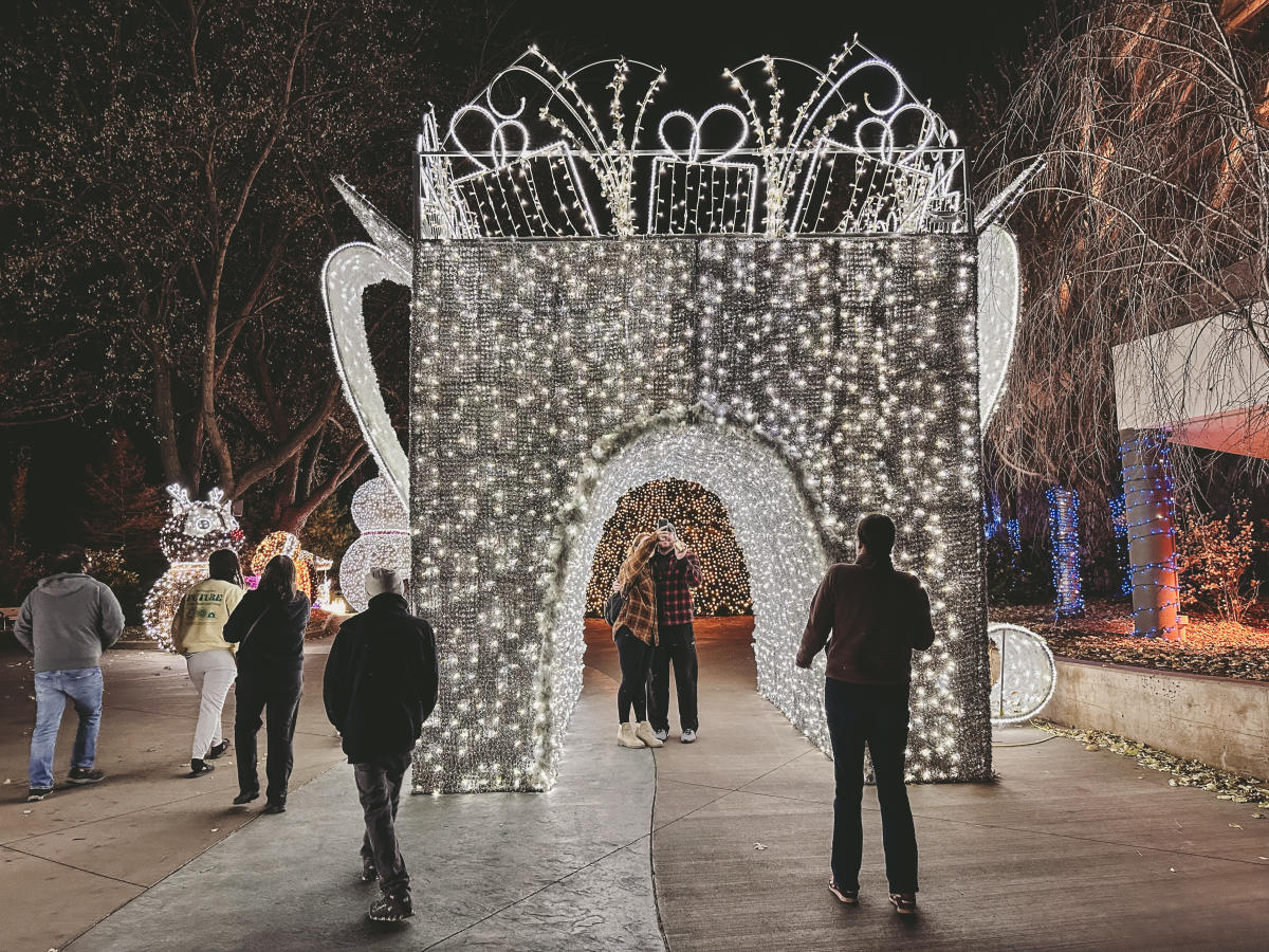 Zoolightful at Omaha's Zoo