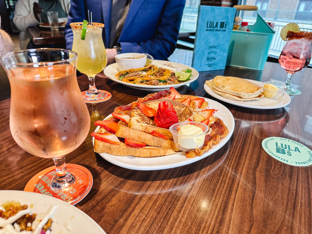 Lulu B's restaurant showing a plate of french toast with strawberries.
