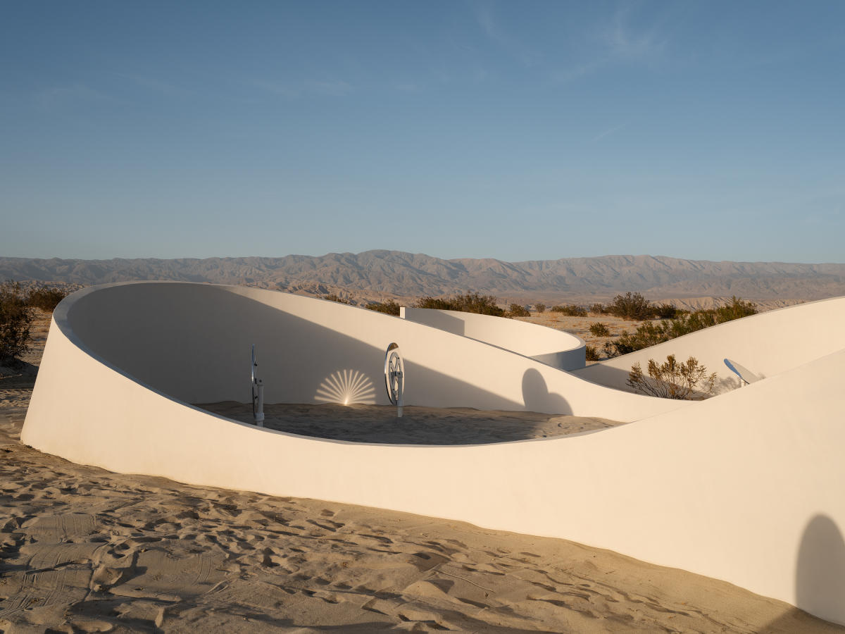 Sarah Meyohas Desert X