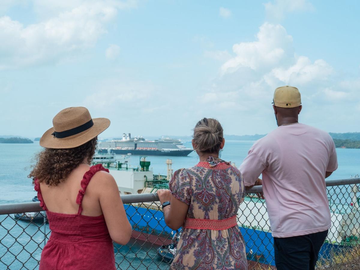Centro de Visitantes de Agua Clara, Colón Province, Panamá