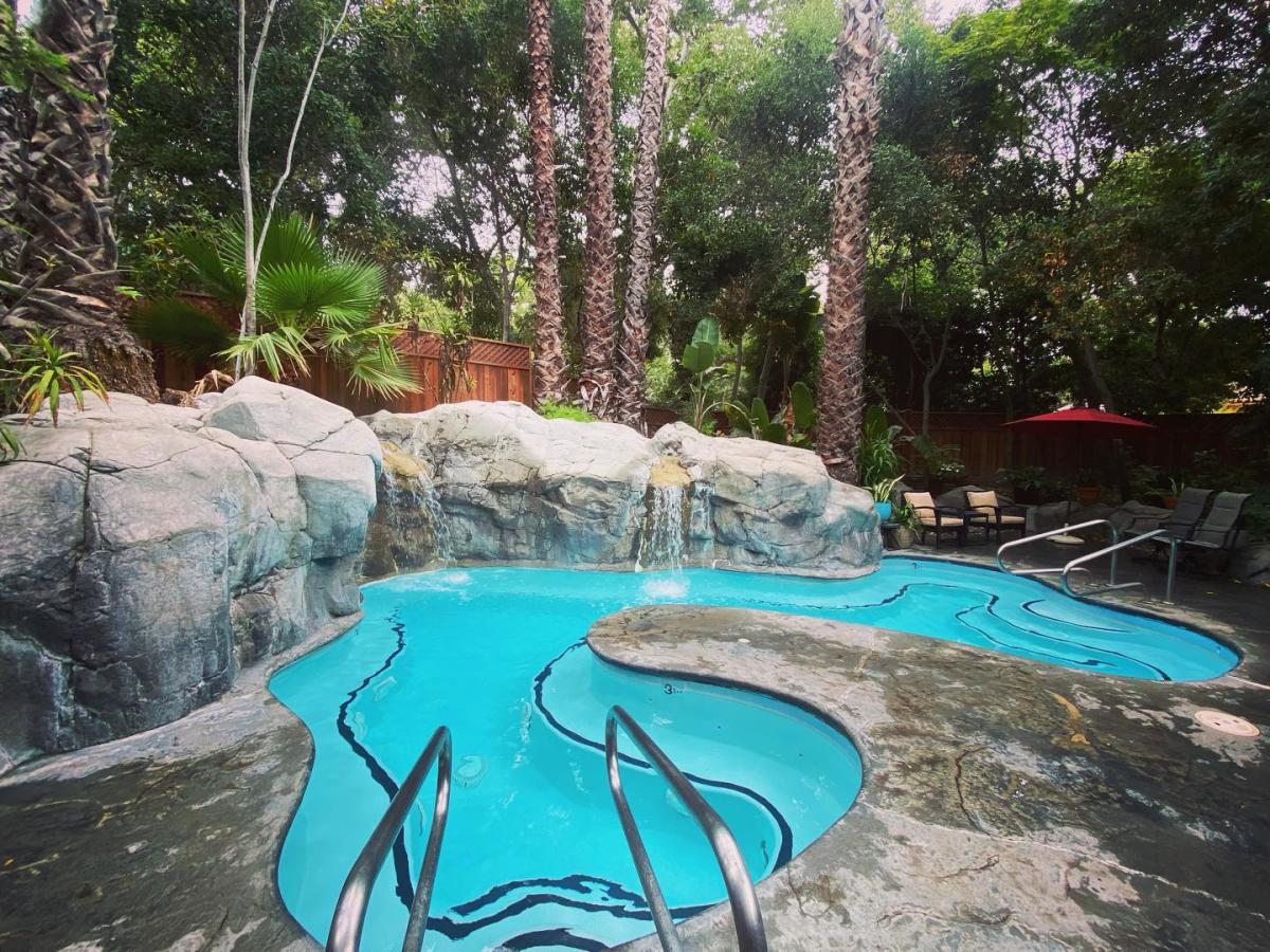 Pool at Sycamore Mineral Springs in Avila Beach