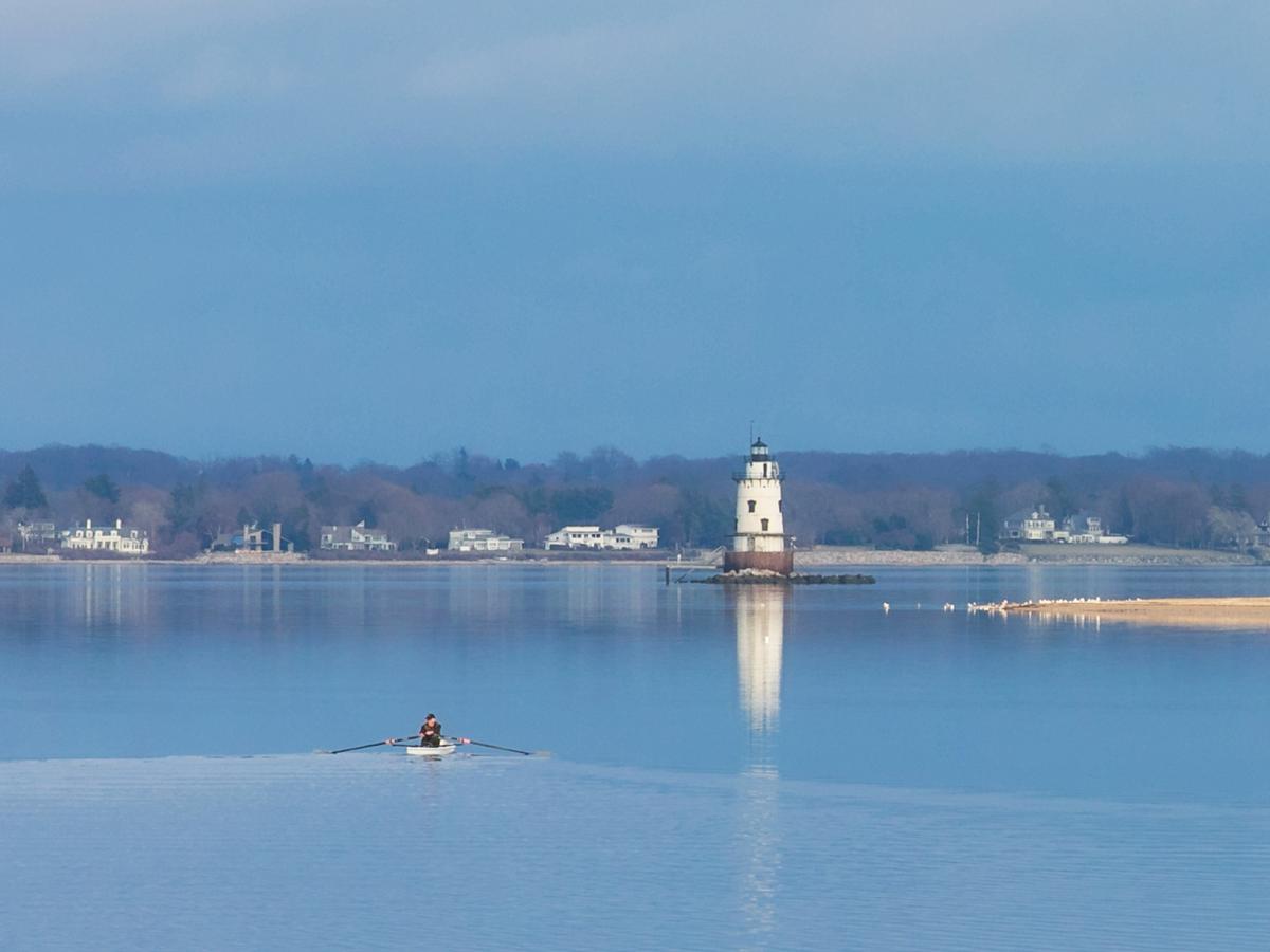 Conimicut light paddle