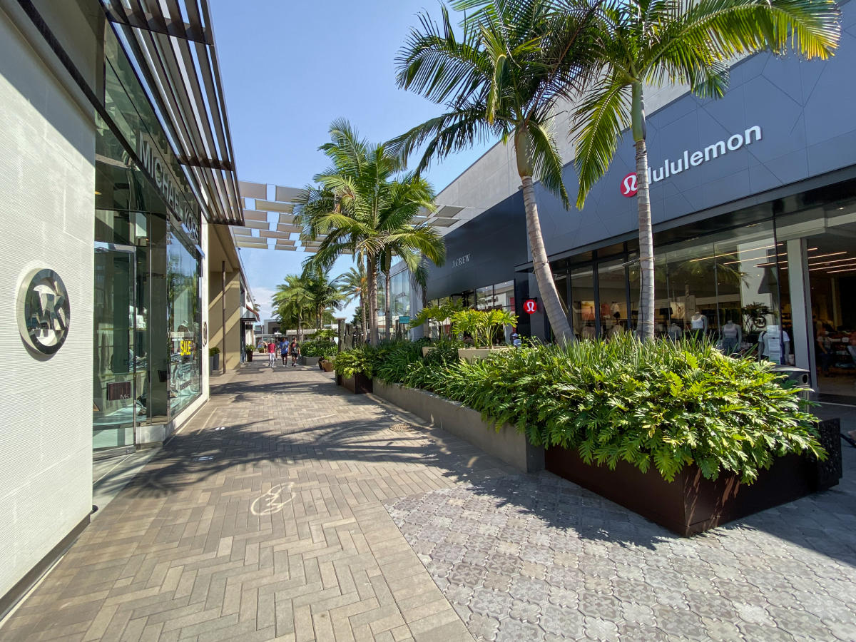 Rancho San Diego Towne Center, Shopping Mall