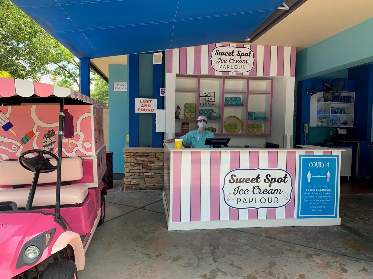 The Woodlands Resort COVID Signage