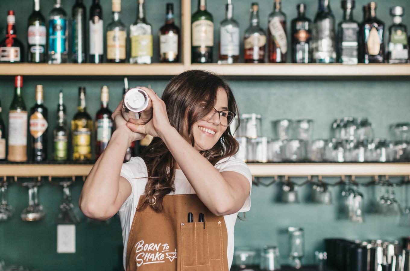 Born to Shake - Bar