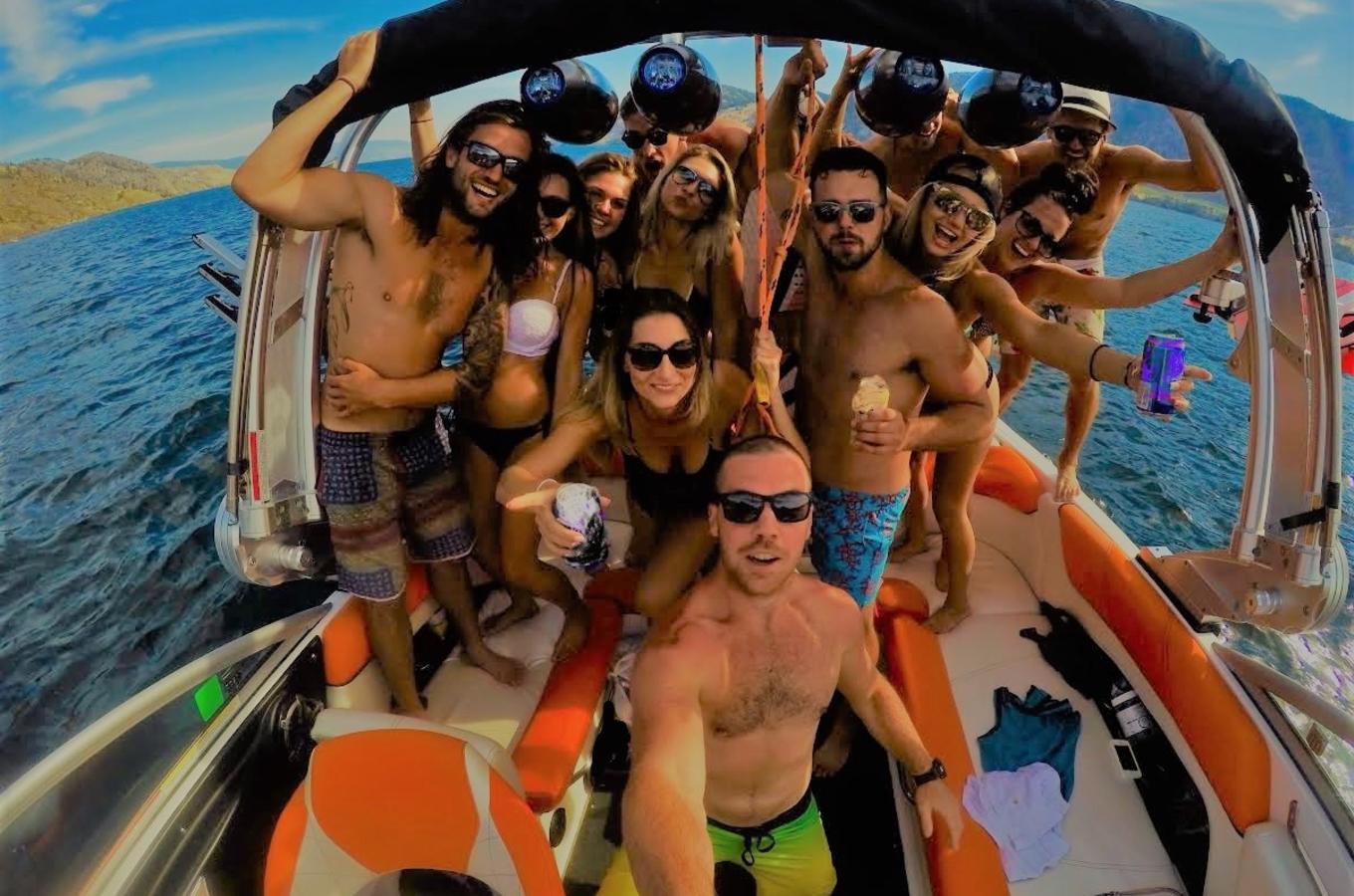 Kelowna Boat Rentals 2