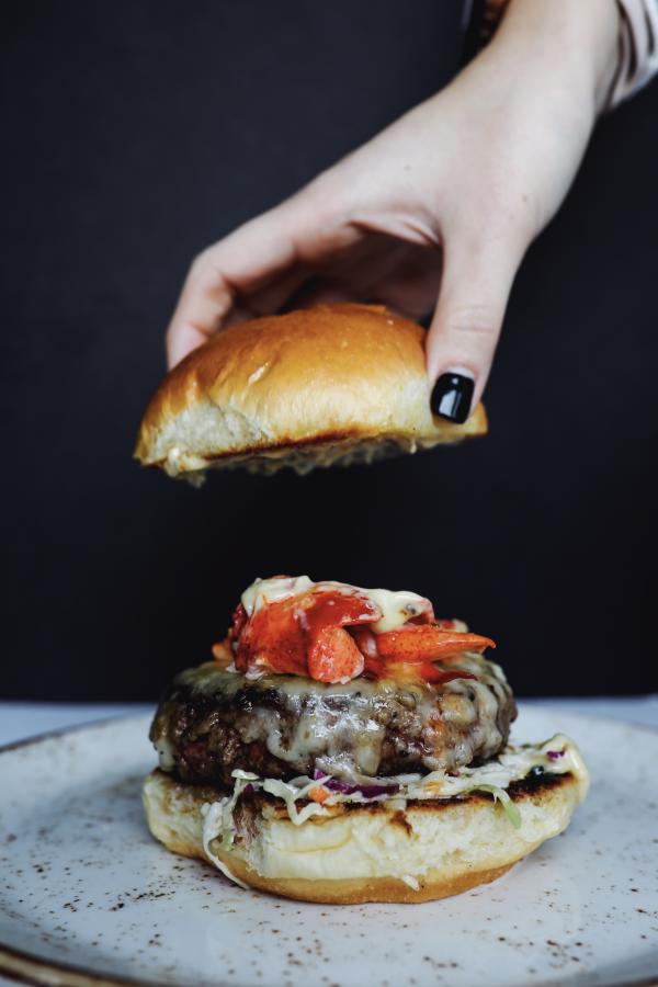 22 Bowen's Burger