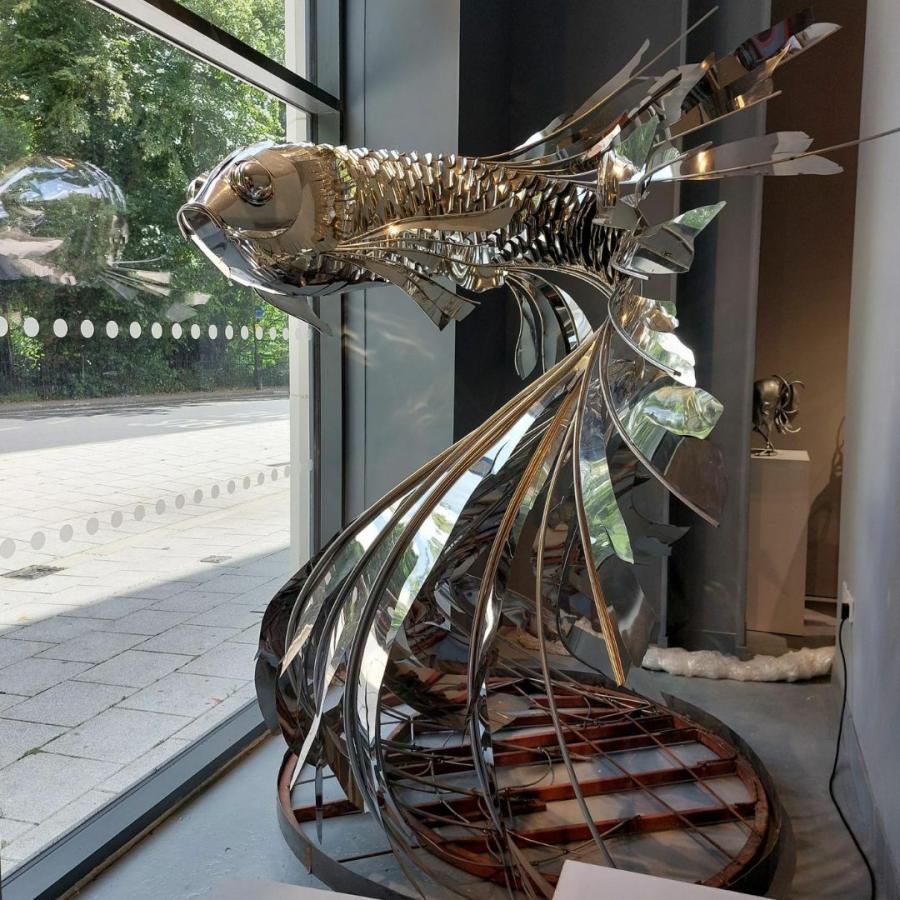 Coffeeology Sculpture of a fish