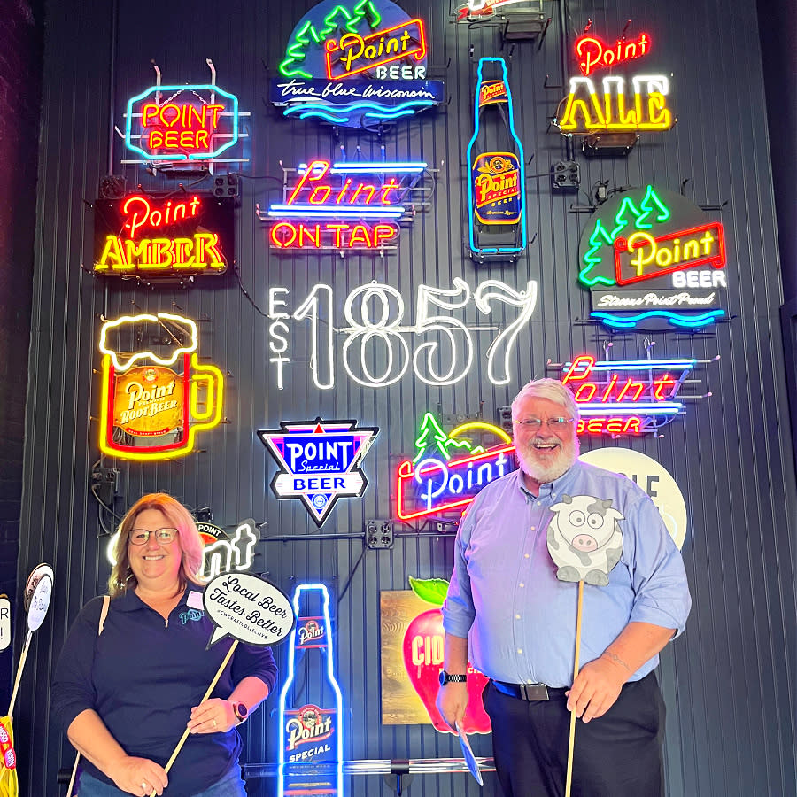 Neon Beer Wall Mayor Mike