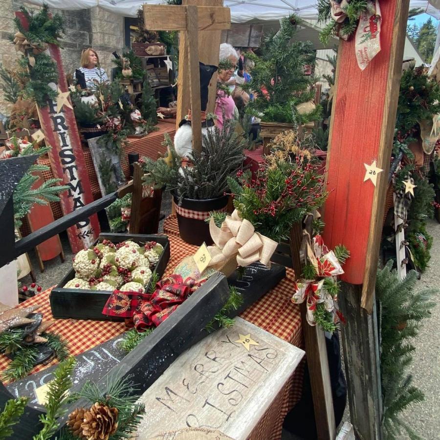 PA Arts and Crafts Christmas Festival