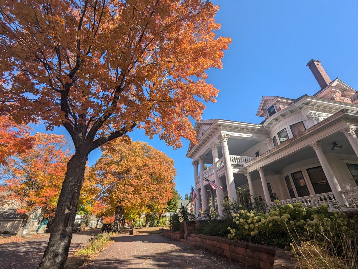 Laurium Manor Inn Fall