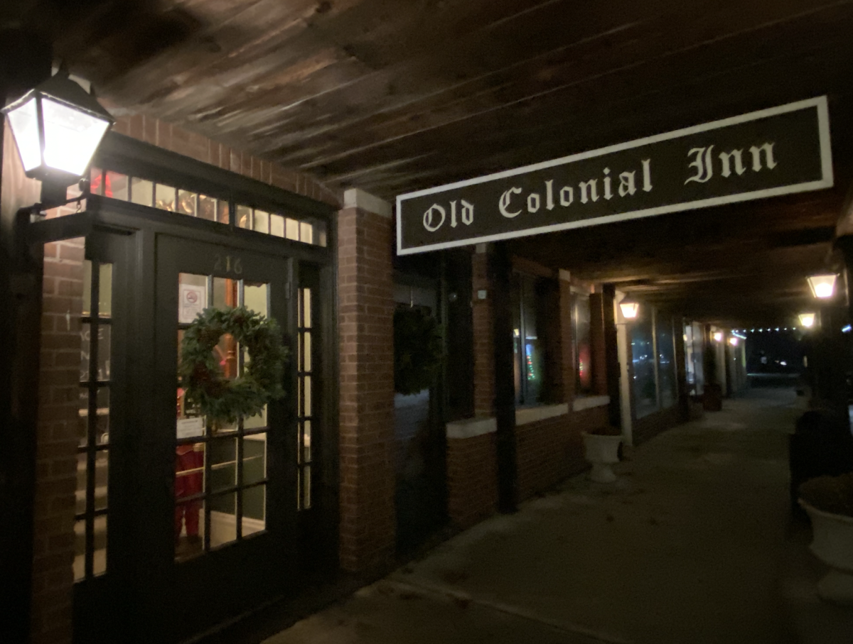 Entrance of Old Colonial Inn
