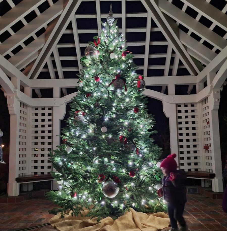 Holidays at Gamble Garden