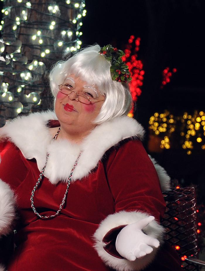 Susi Wolf Mrs. Claus