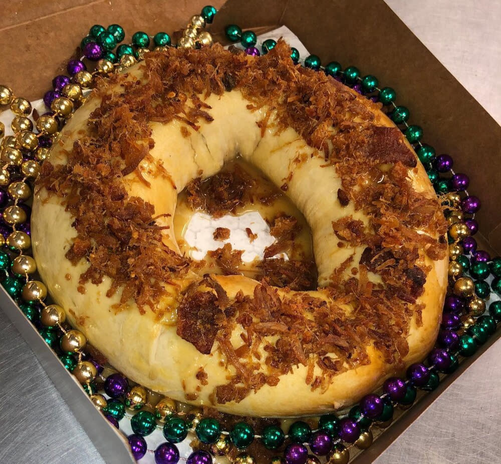 Chris' Specialty Foods Boudin King Cake