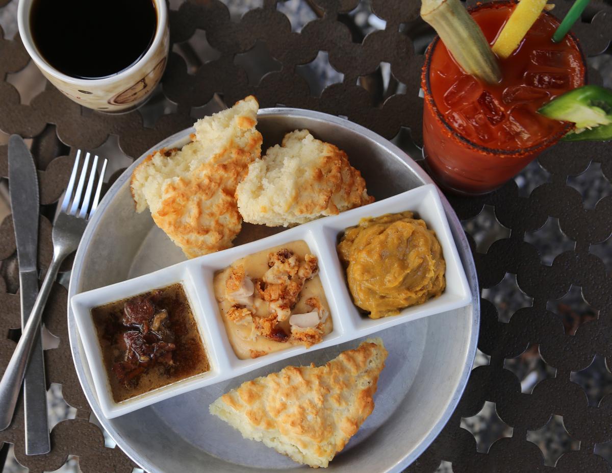 Biscuit Head Gravy Flight