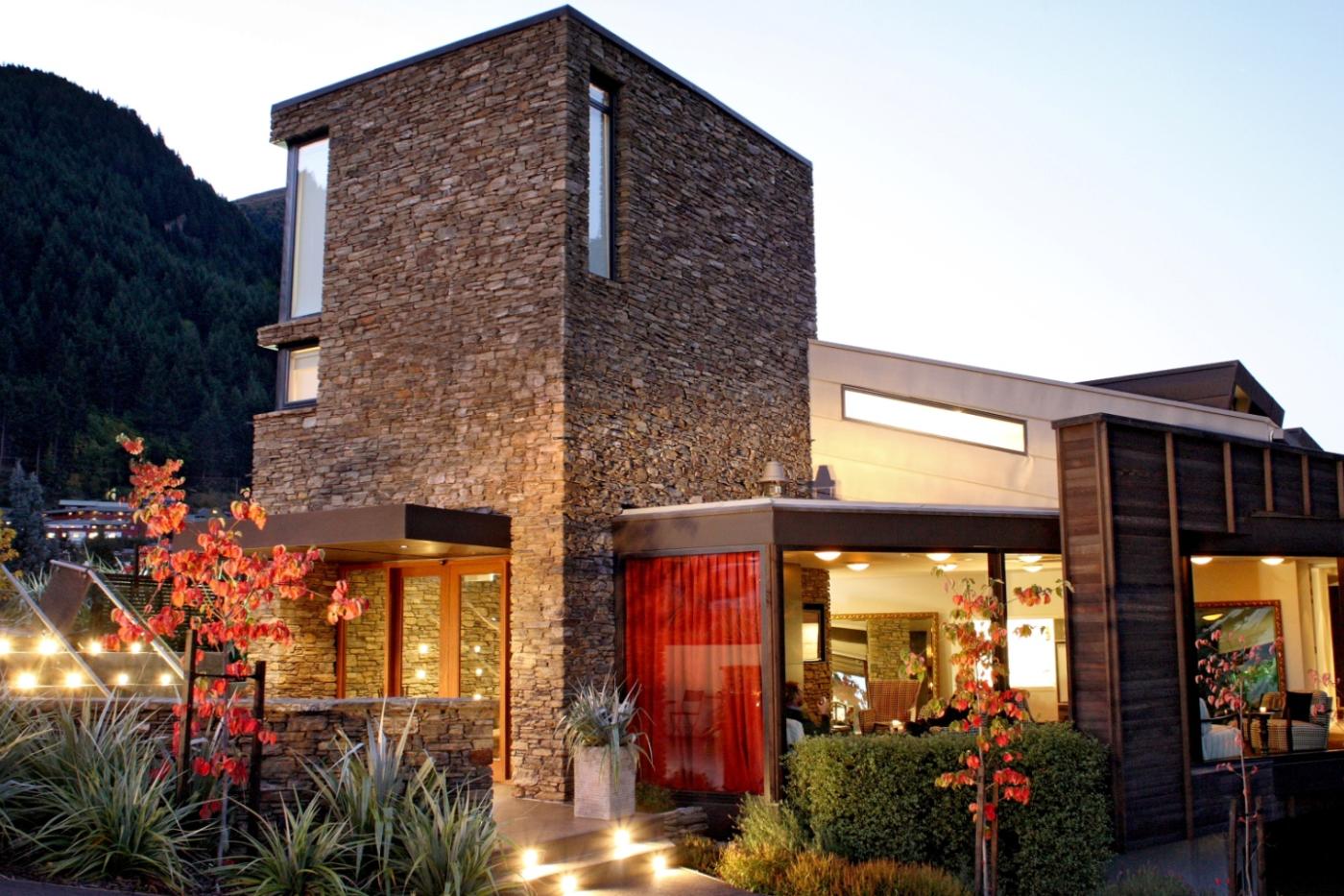 central location stylish hotel