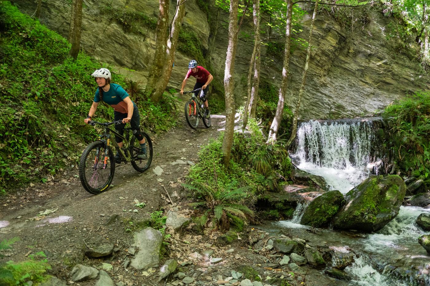 Biking the Bush Creek trail, Arrowtown