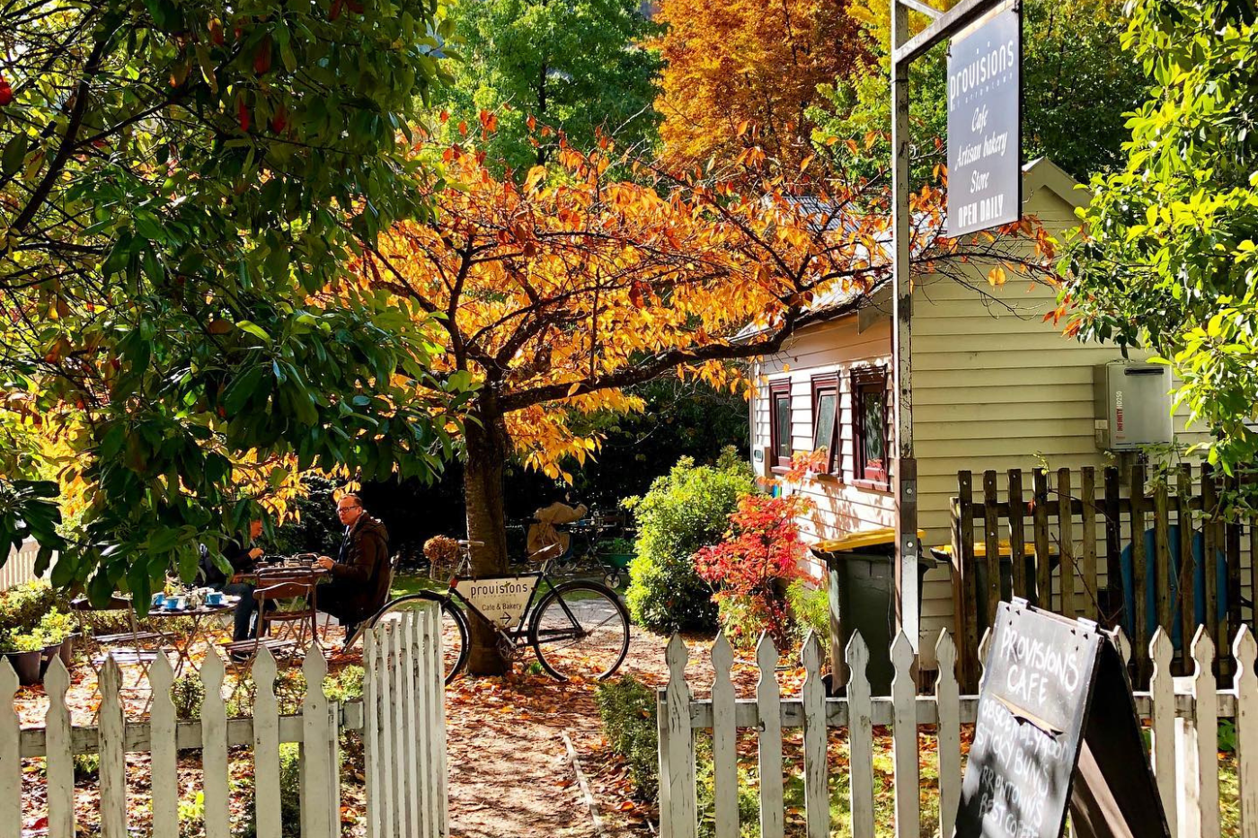 Front yard of Provisions of Arrowtown in autumn