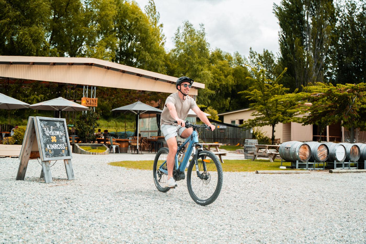 Person on bike at Kinross Wines