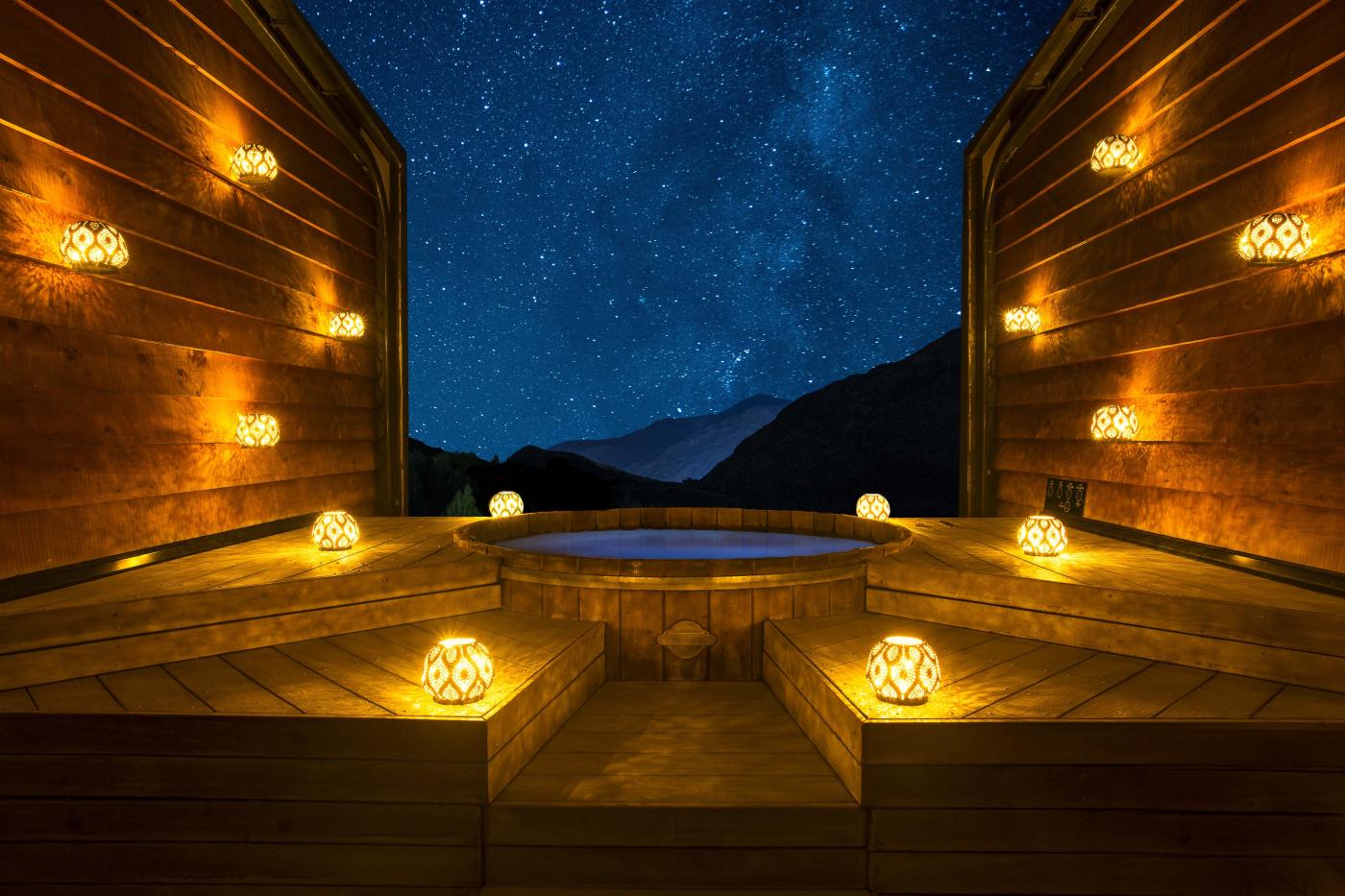 Onsen Hot Pool Night Experience by candlelight