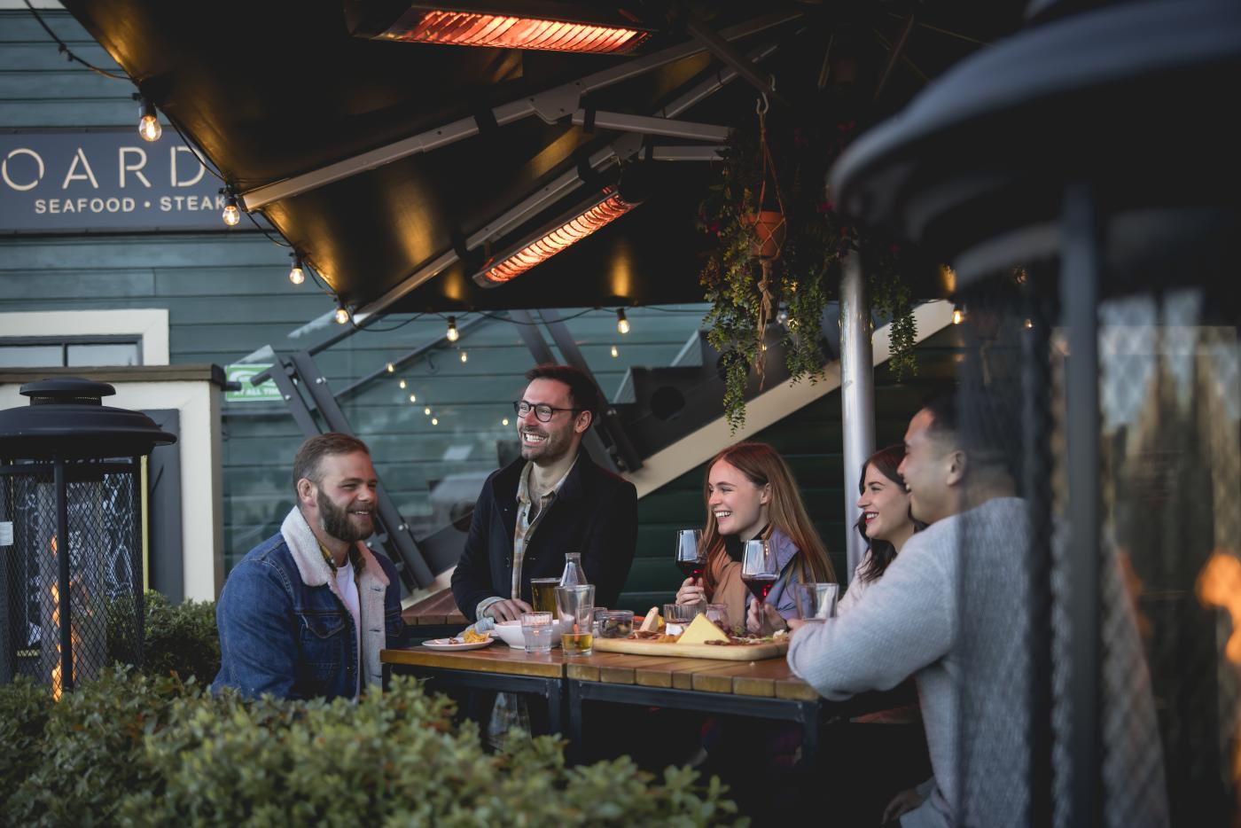 Outdoor dining at Little Blackwood