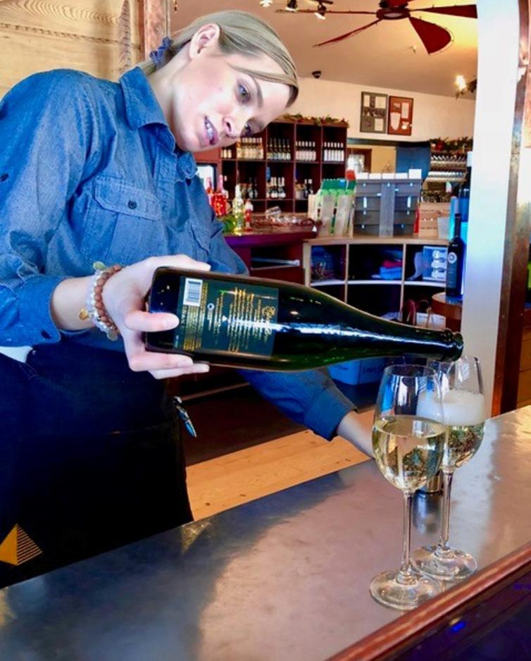 Pouring Sparkling at Summerhill