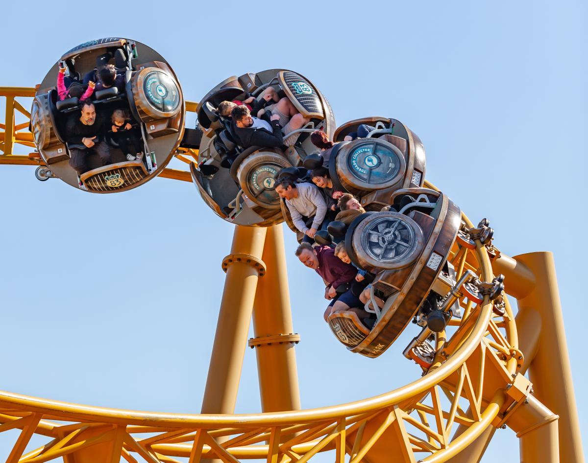 People on Storm Chaser at Paultons Park