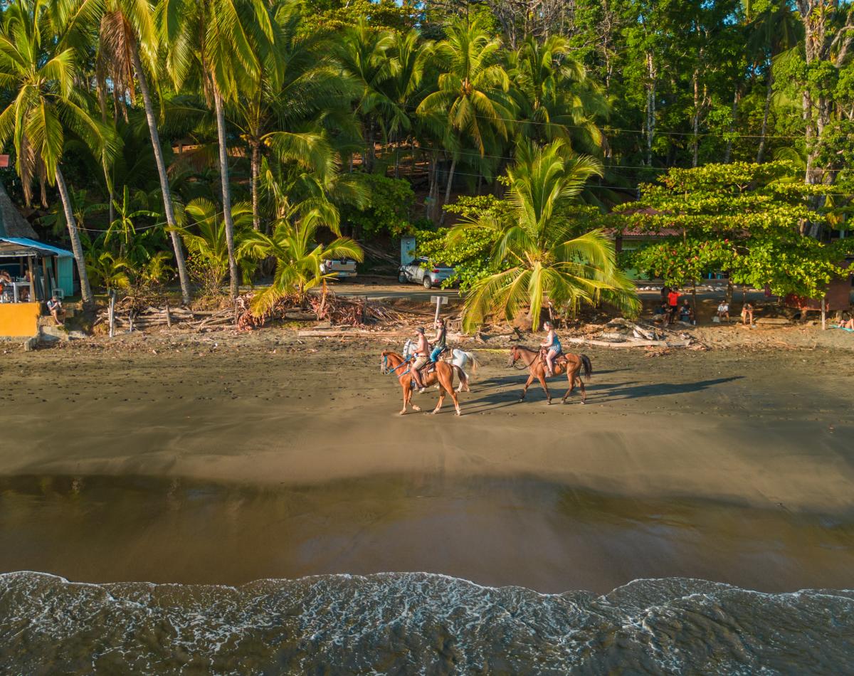 Horseriding-at-Playa-Santa-Catalina-Veraguas-Province-Panamá