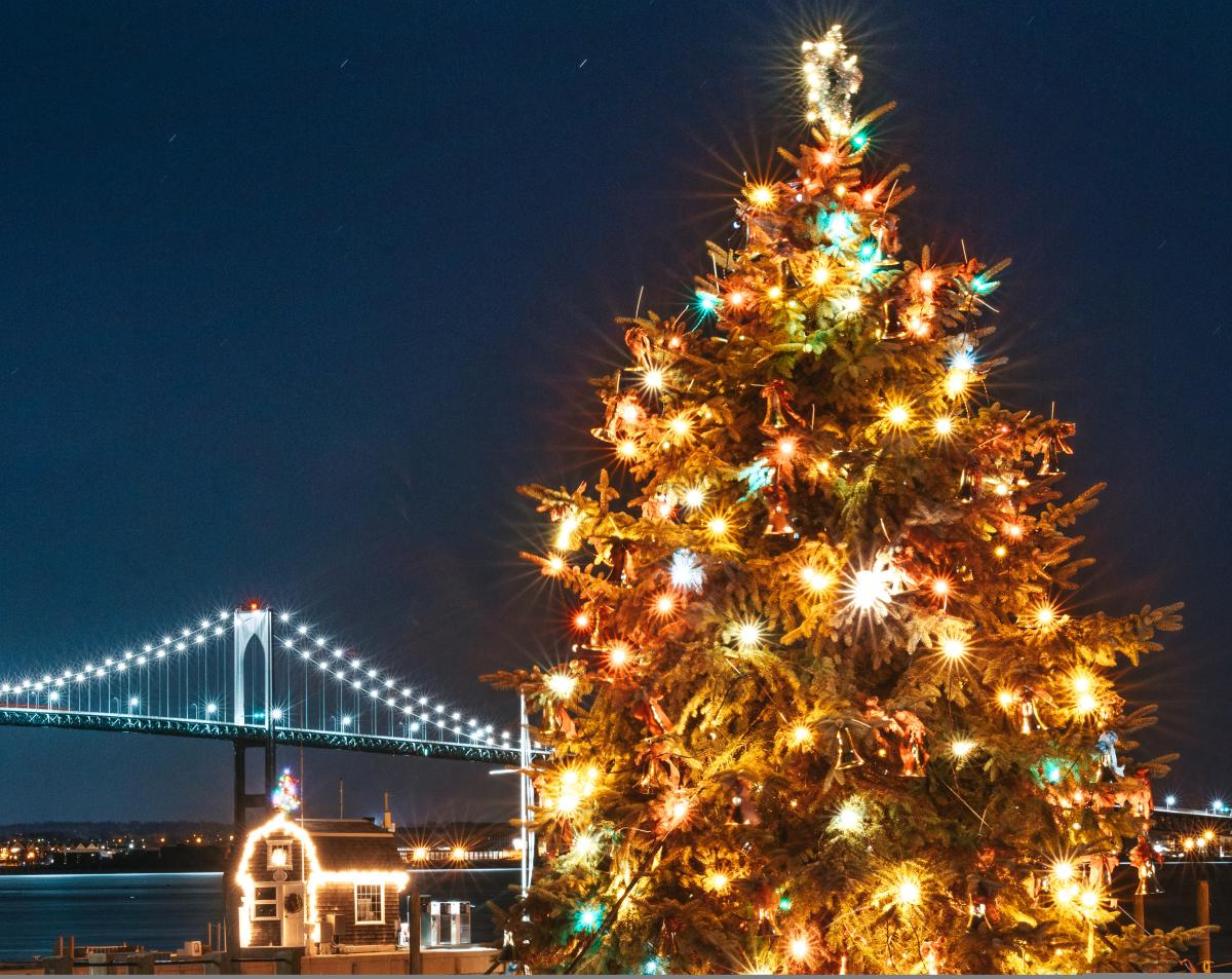 Jamestown Holiday tree