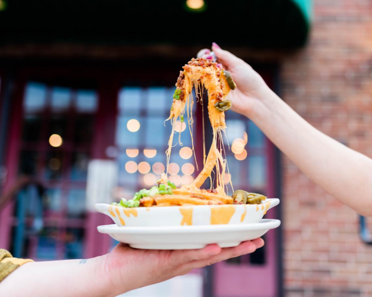 Snuffer's Cheese Fries