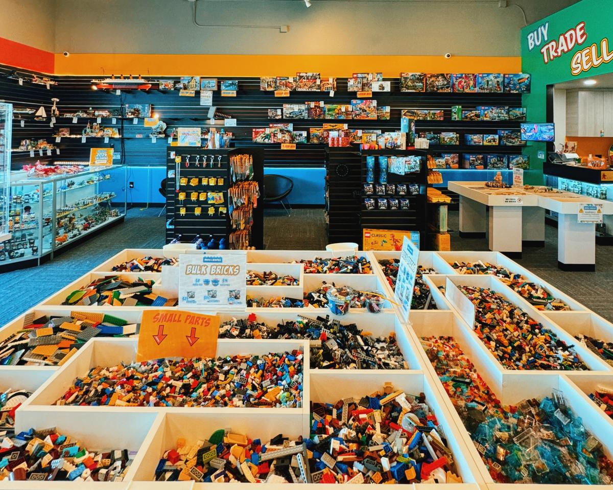 Bricks and Minifigs